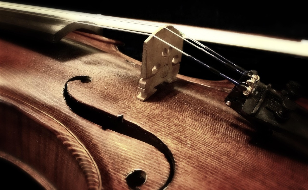 Close up of violin that is used at a traditional Irish wedding ceremony